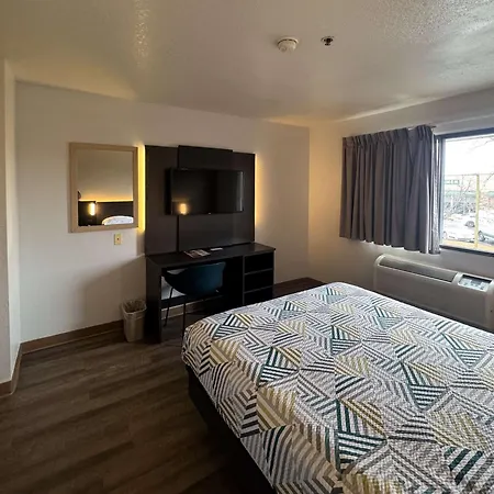 Motel 6-Glenview, Il - Chicago North