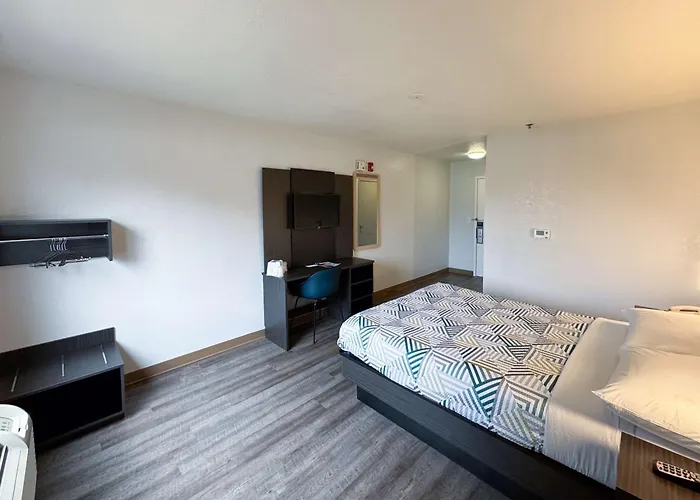 Hotel 6-glenview, Il - Chicago North